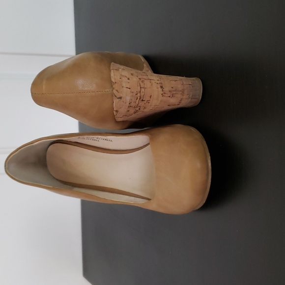 Restricted, beige wedges,  size 10 - Picture 2 of 4